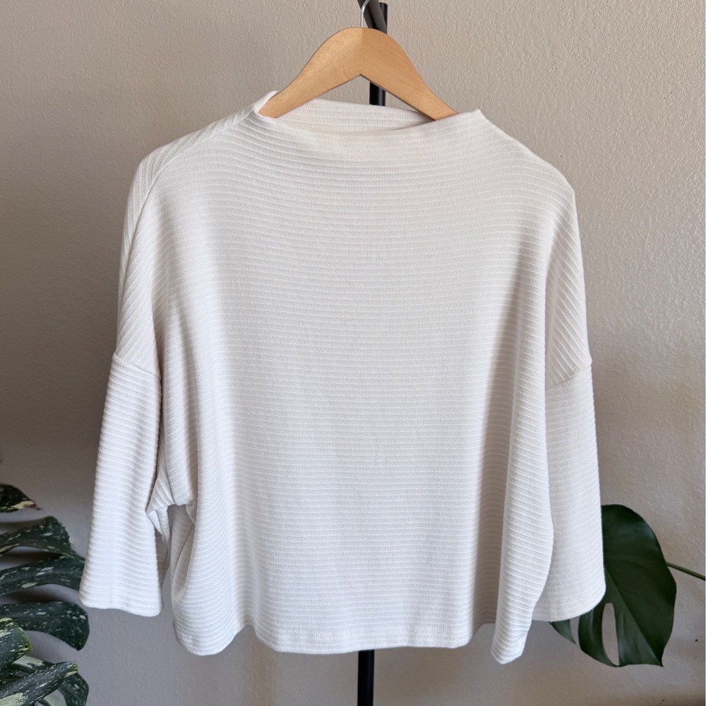 Charlotte Avery Womens Cream Ribbed Mock Neck Boxy Top Size M Made in USA